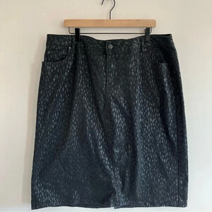Women’s Animal Print Midi Jean Skirt Black on Black size 20W Leop Print Denim